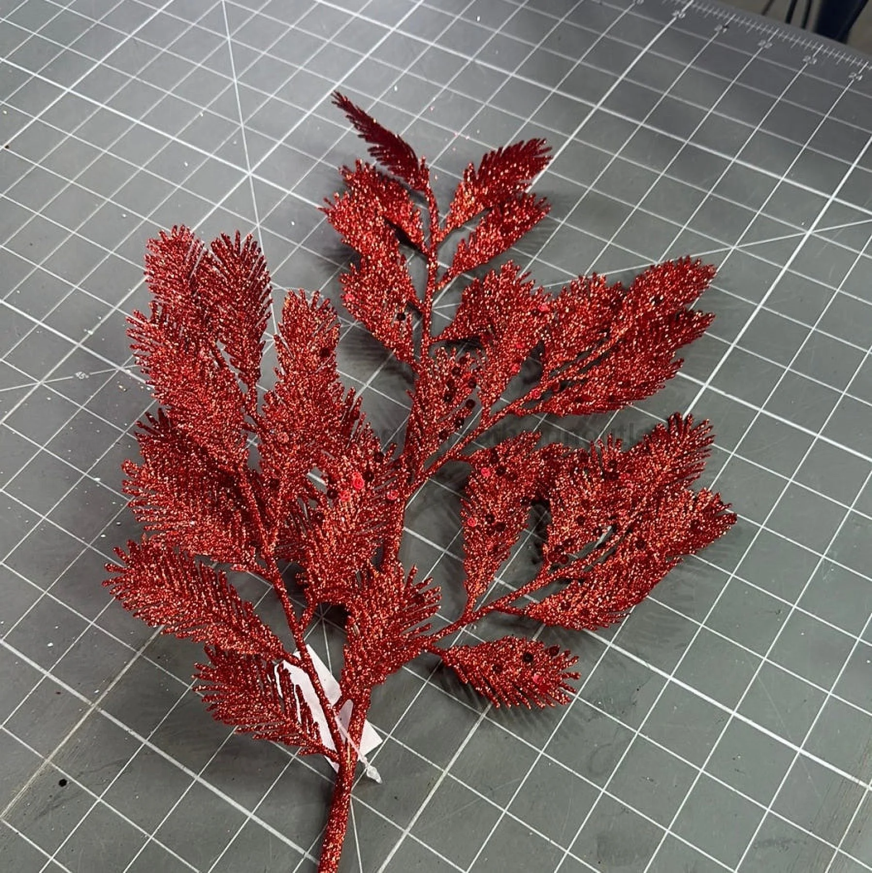 Xmas Pine Lvs Spray Red 60883