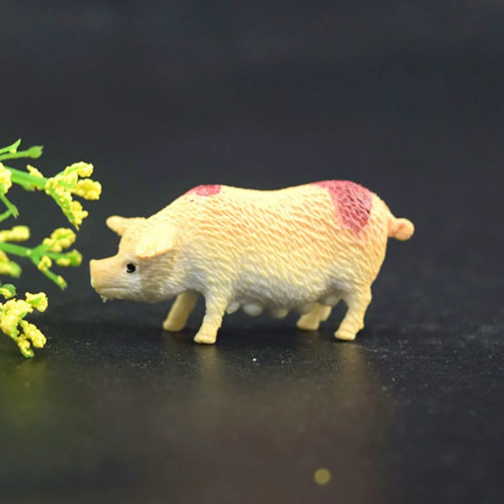 Cumbed Ana Farm Plastic Animal Figures 12 pieces Farm Yard Play Set Toy