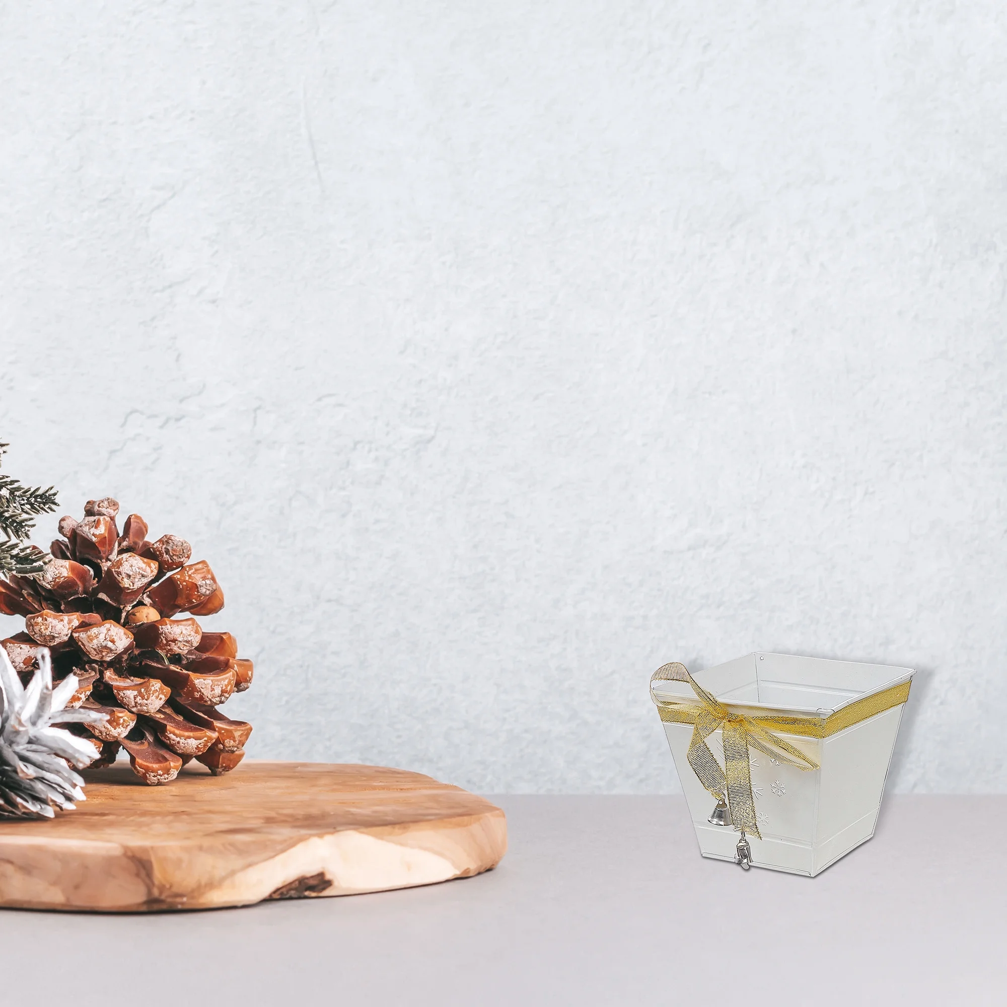 Maison Concepts Christmas White Snowflake Metal Planter Square (5.15L X 5.15W X 4.75H)