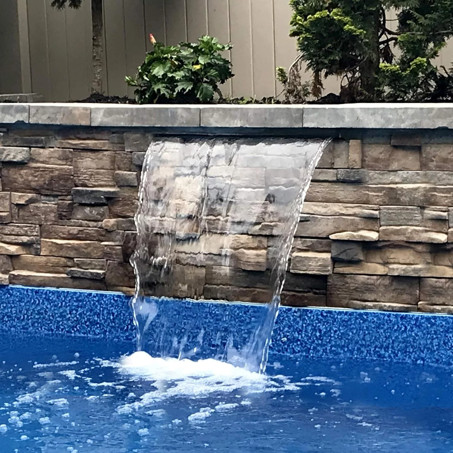 Pondmaster LED Lighted Spillway 03755 Blue