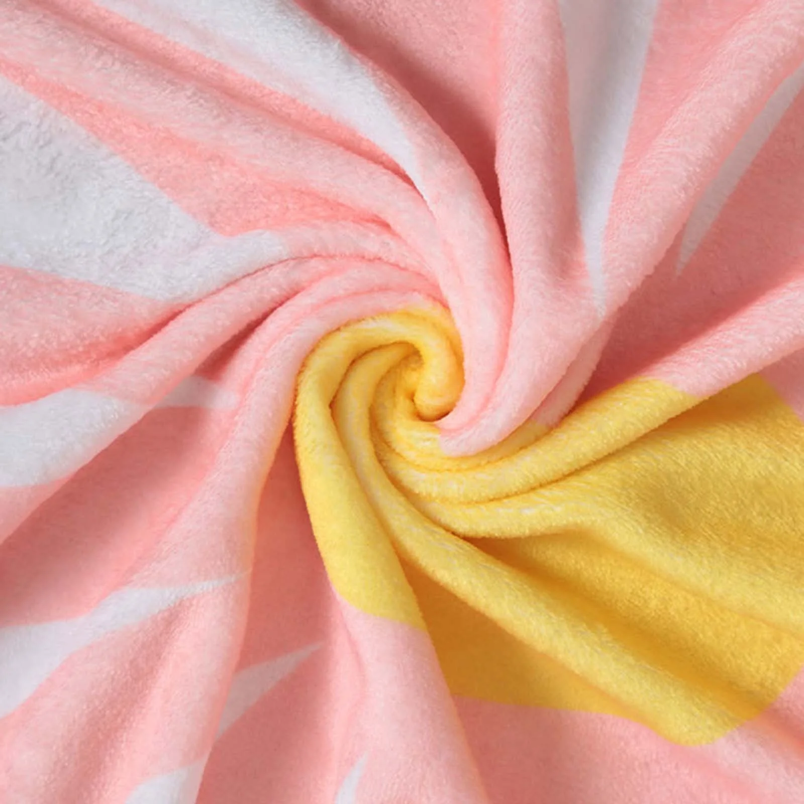 SIfdSeng Thermal Blanket Thanksgiving Blanket Pink Pumpkin Super Soft Flannel All Season Lightweight Living Room Bedroom Warming Blanket Room Gift Yellow Pumpkin 70*100Cm / 27.65*39.37Inch