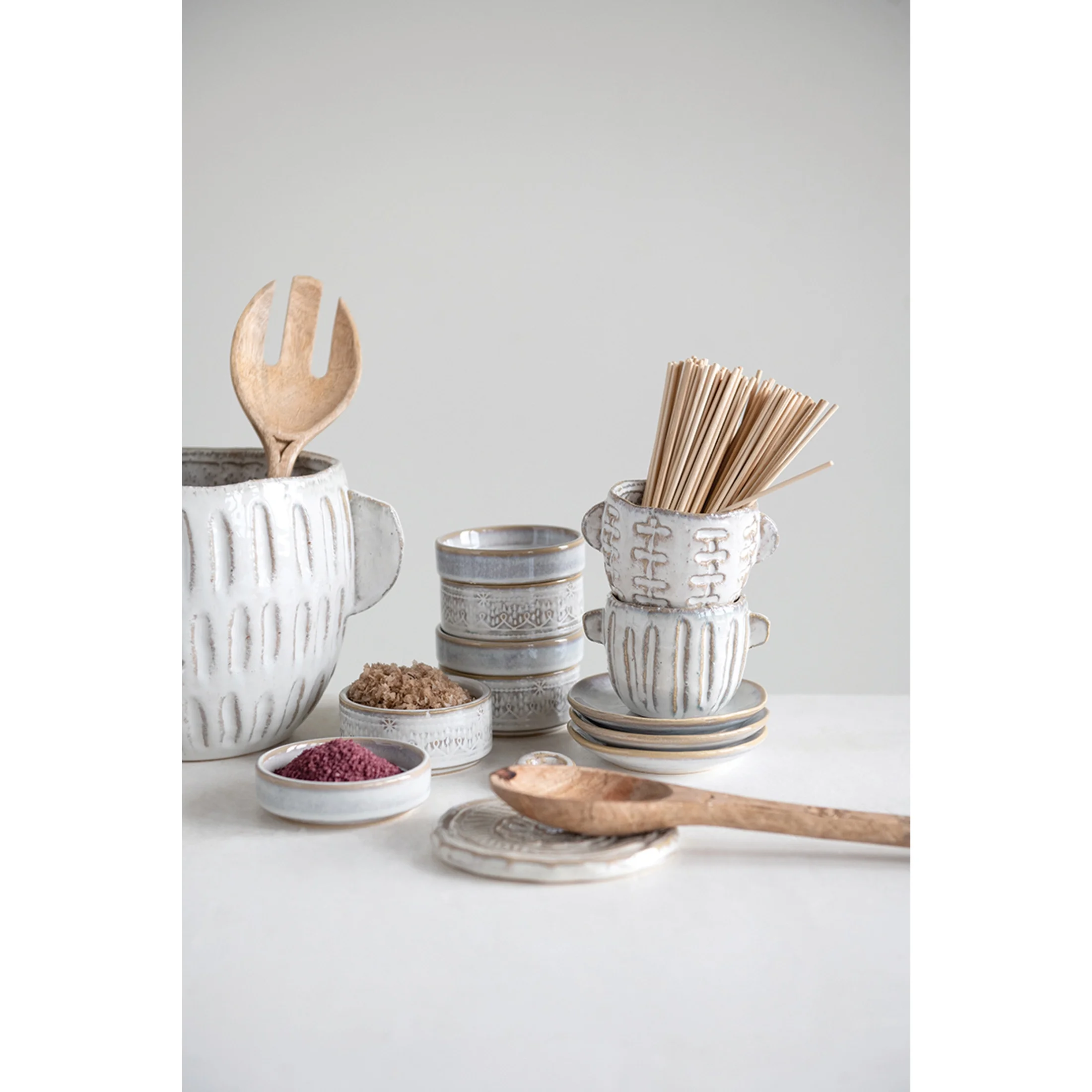 Creative Co-Op Embossed Stoneware Planter with Reactive Glaze Finish (Holds 7