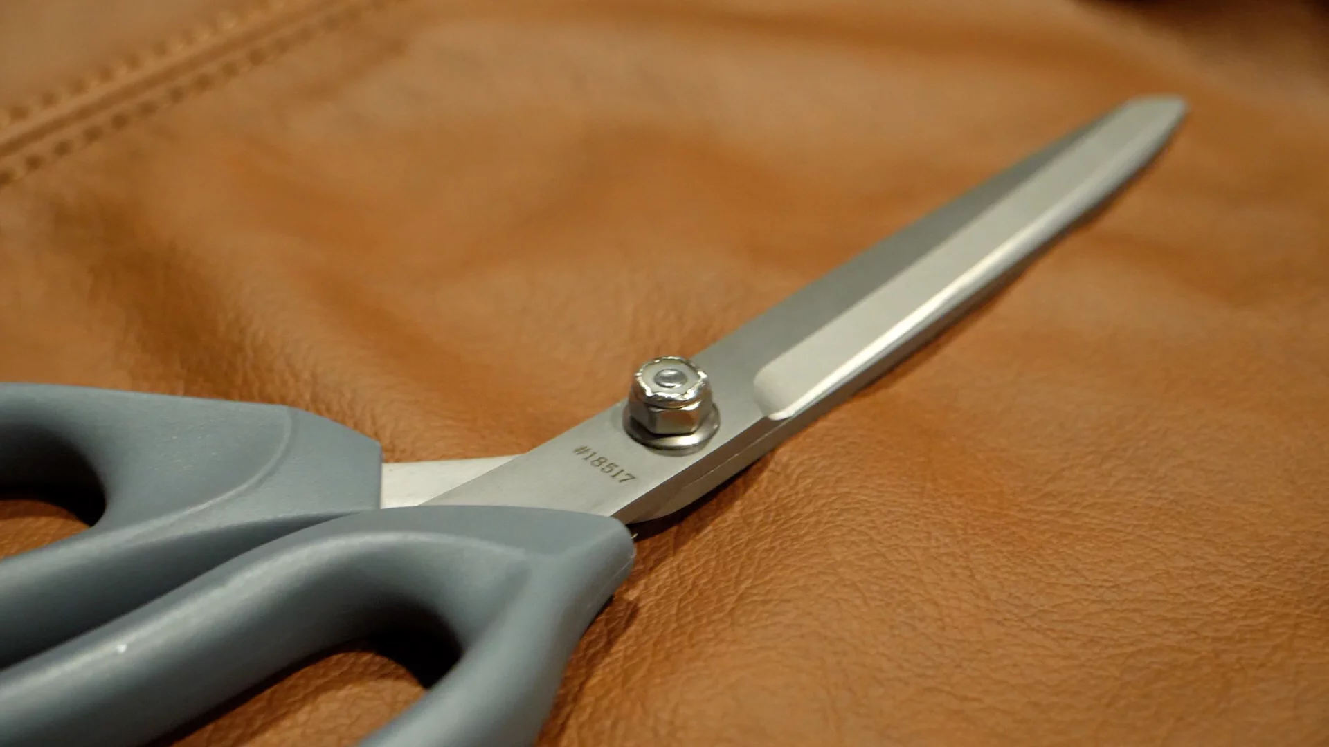 Clauss Ultraflex Titanium  Bonded Shears with Adjustable Tension, 10