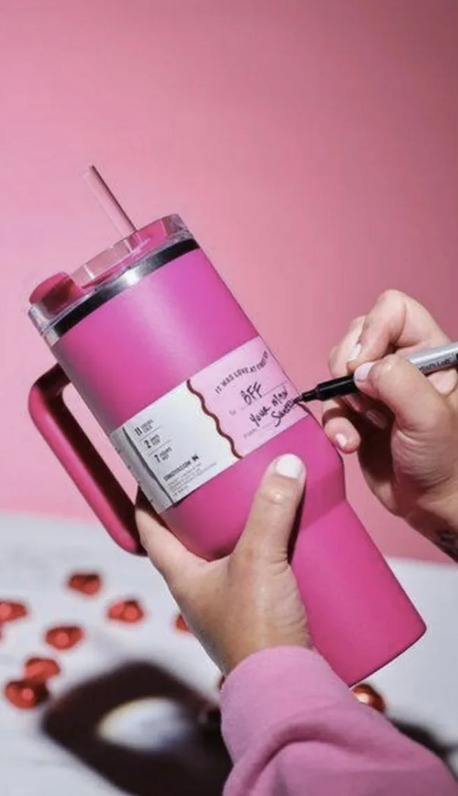 Cosmo Pink Valentine's Day Stanley 40 oz Stainless Steel H2.0 Flowstate Quencher Tumbler