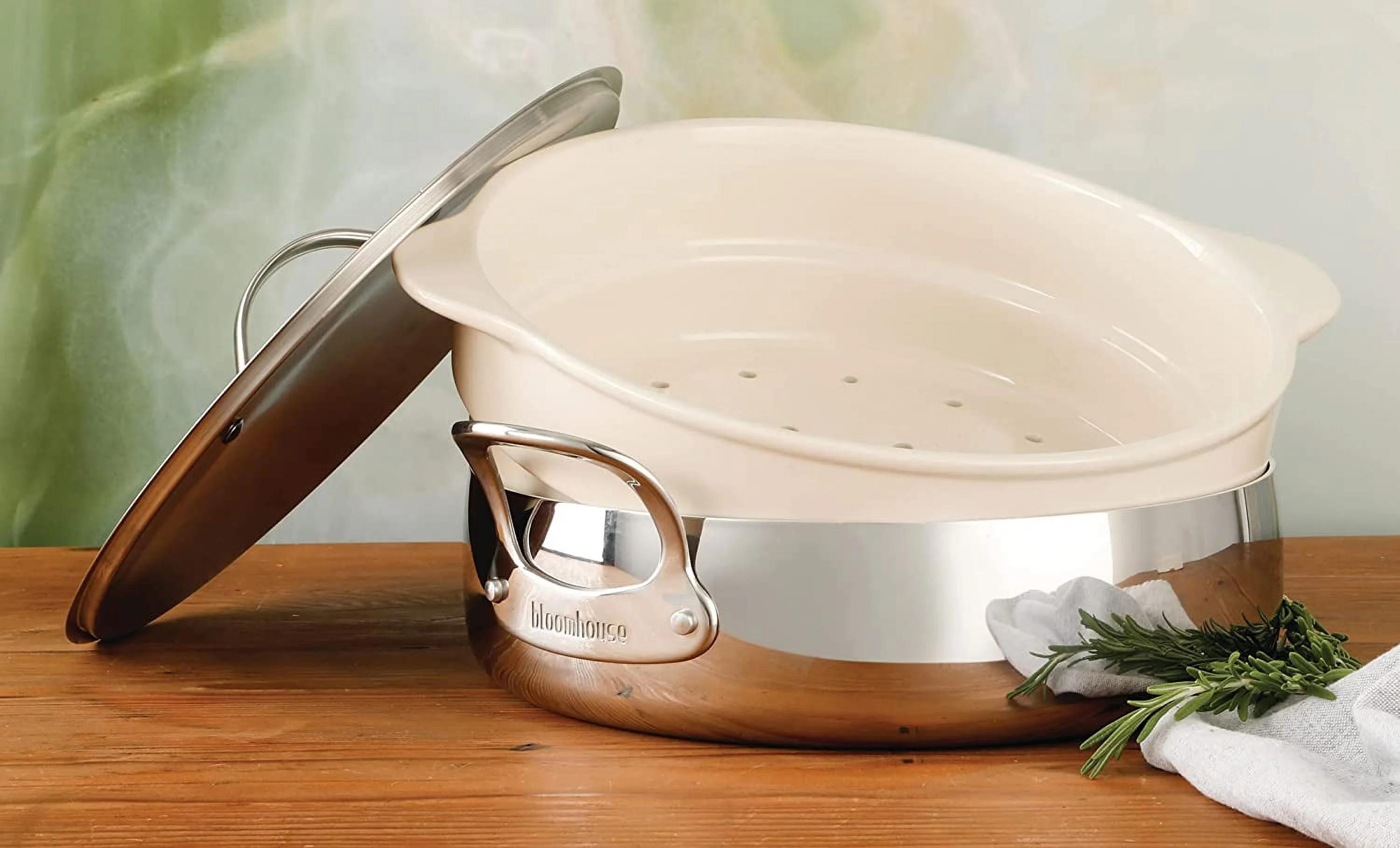 - Oprah's Favorite Things -12 Piece Aluminum Enamel Cookware Set w/ Non-stick Non-toxic Ceramic Interior  Ceramic Steamer Insert  & 12 Protective Care Bags - Terracotta Orange