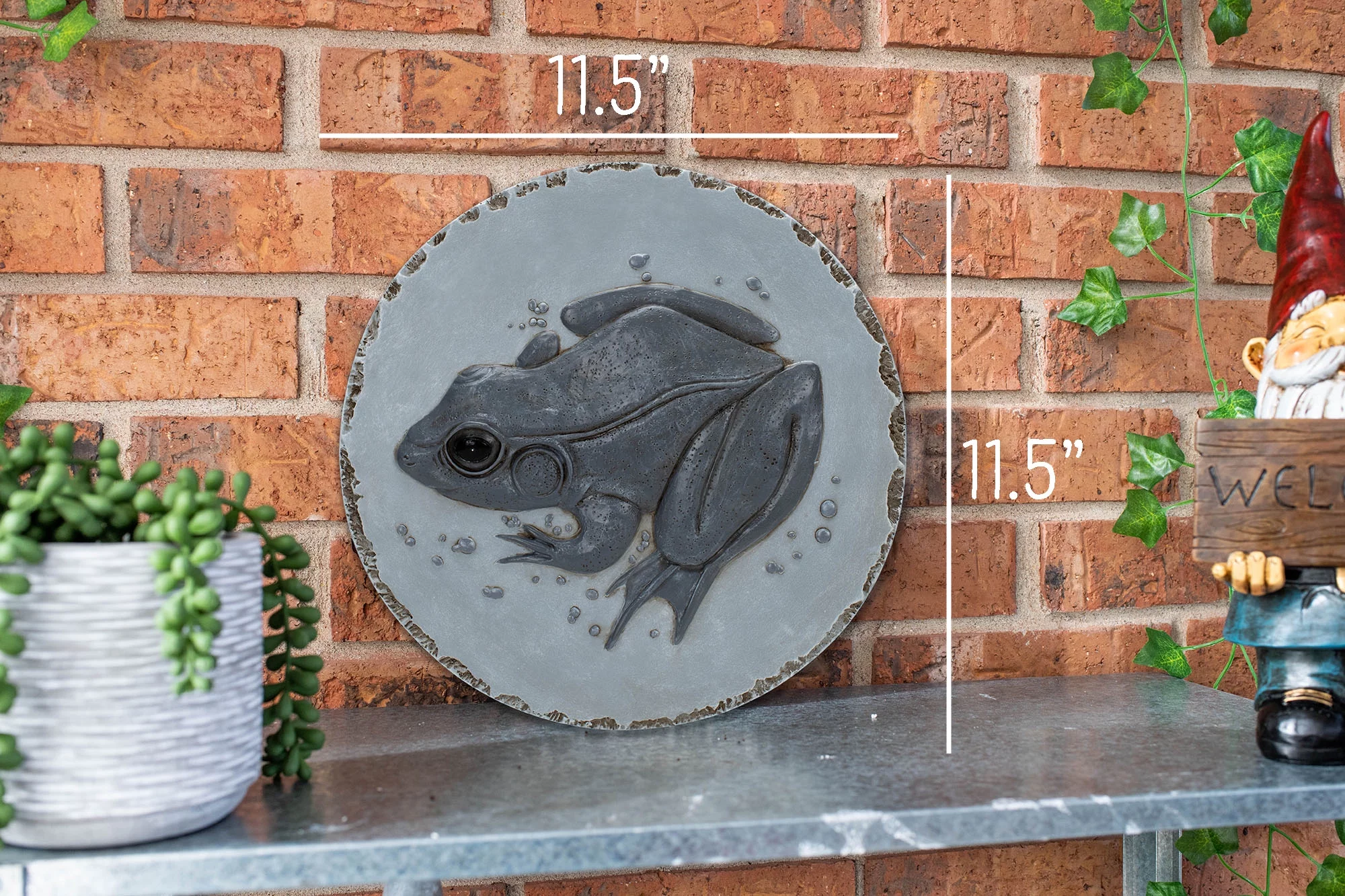 Nat & Jules Frog Concrete Color 11 inch Resin Stepping Stone