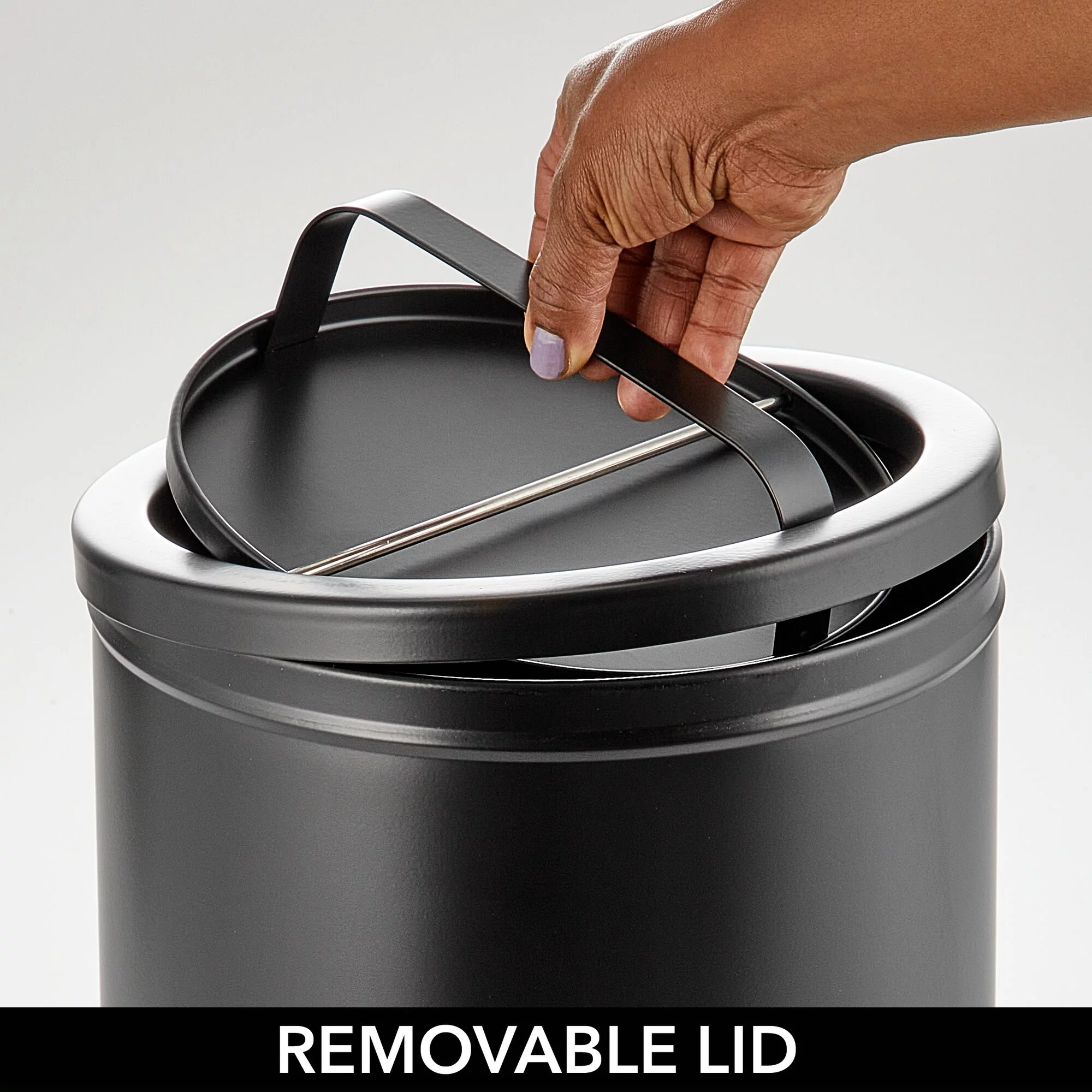 mDesign Small Round Metal 4.8 Gallon Covered Bathroom Swing Lid Trash Can, Black