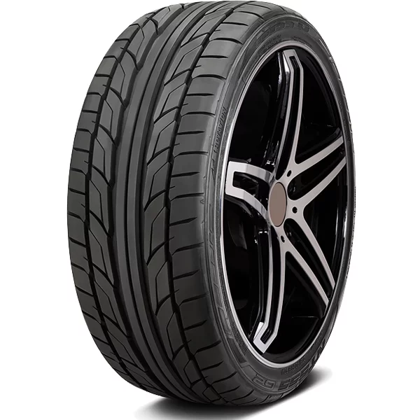 4 Nitto NT555 G2 235/40ZR18 95W XL Ultra-High Performance Summer UHP Tires 211410 / 235/40/18 / 2354018