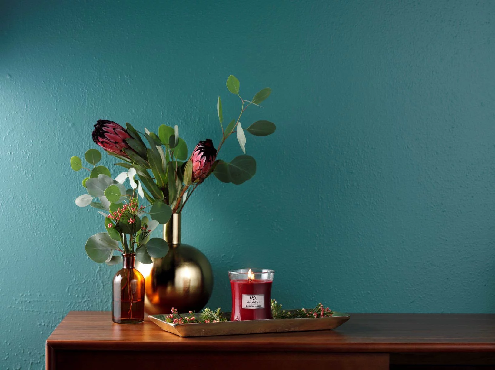 WoodWick Elderberry Bourbon - Medium Hourglass Candle