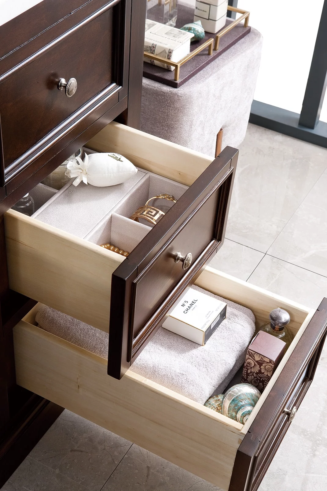 James Martin Vanities 825-V36-3Wz De Soto 36