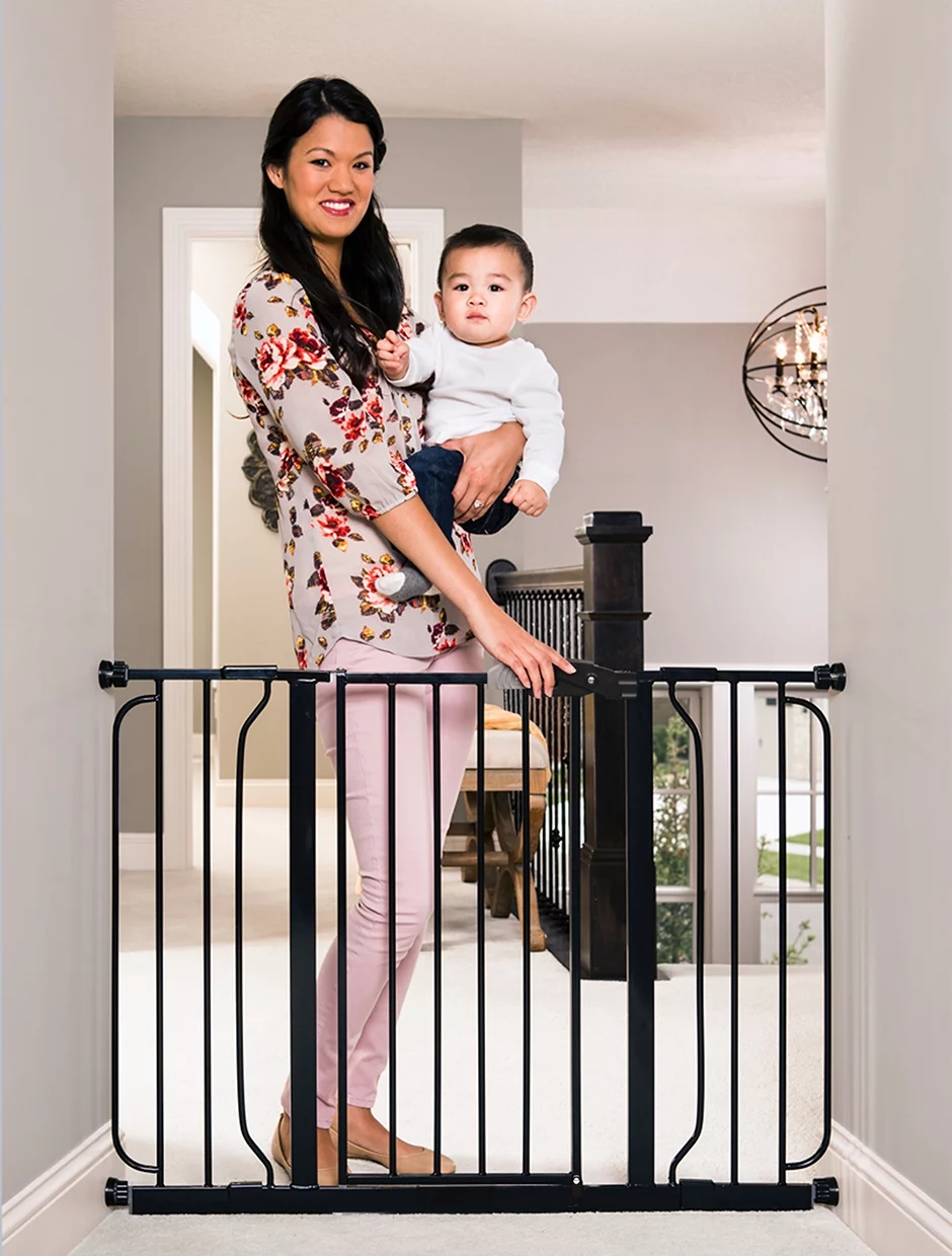Regalo Easy Step 49 inch Extra Wide Baby Safety Gate, Black