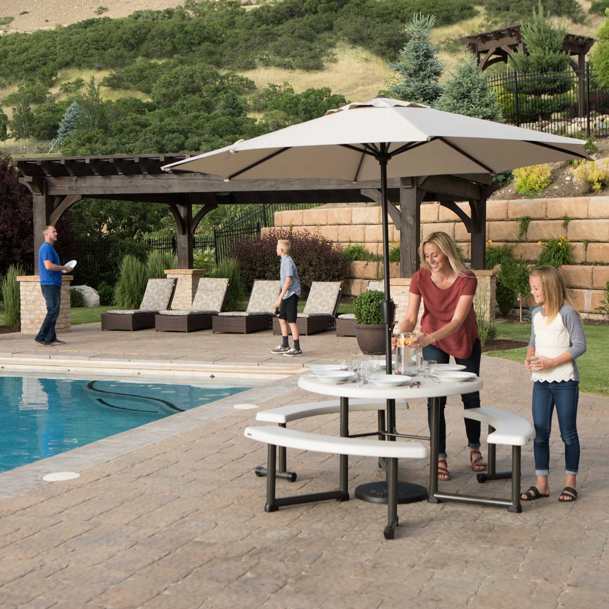 Lifetime Plastic Round Picnic Table, Almond 260205