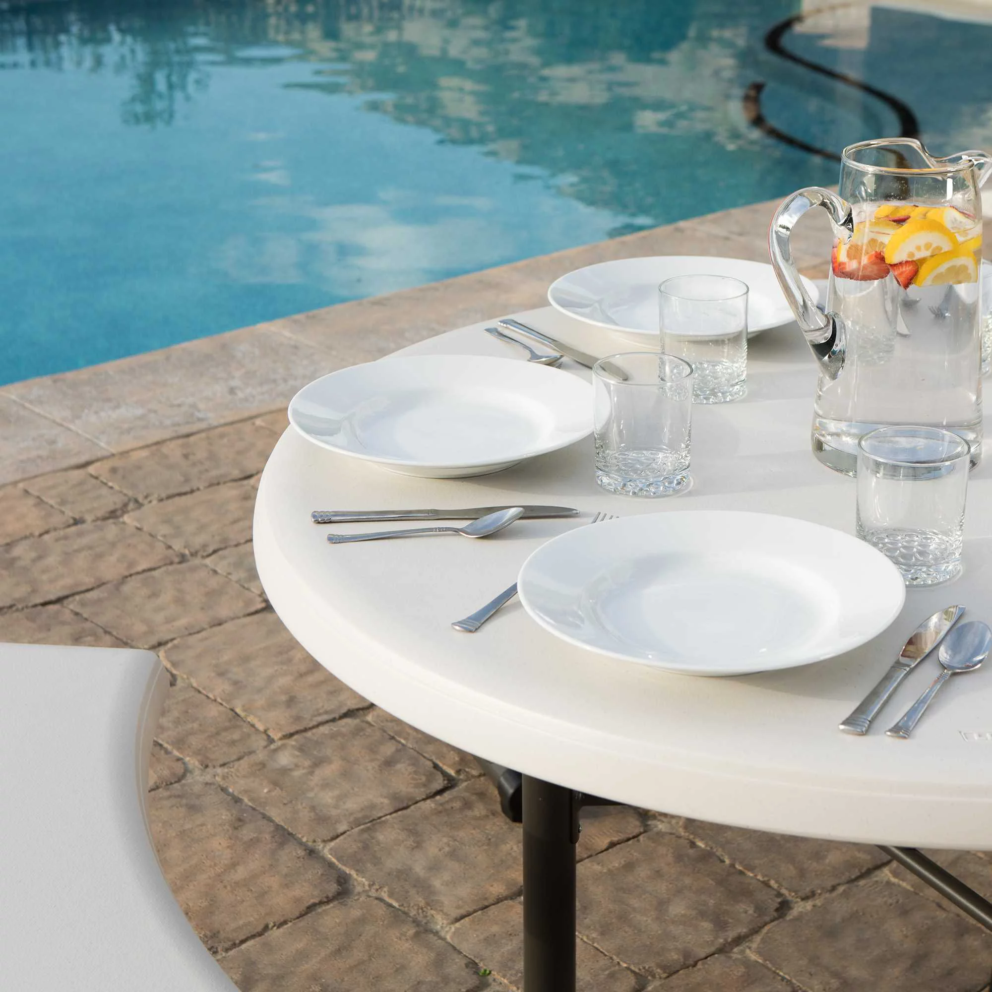 Lifetime Plastic Round Picnic Table, Almond 260205