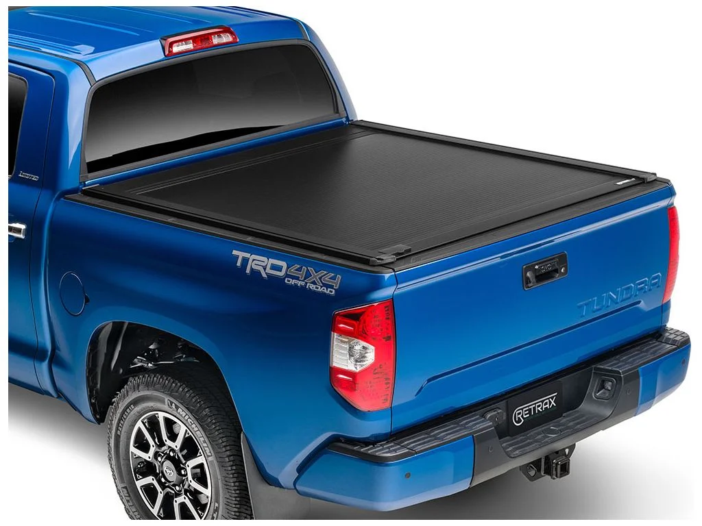 Retrax by RealTruck RetraxONE XR Retractable Truck Tonneau Cover Compatible with 2020-2023 Chevy/GMC Silverado/Sierra 2500/3500HD (does not fit w/ factory side boxes) 6' 10
