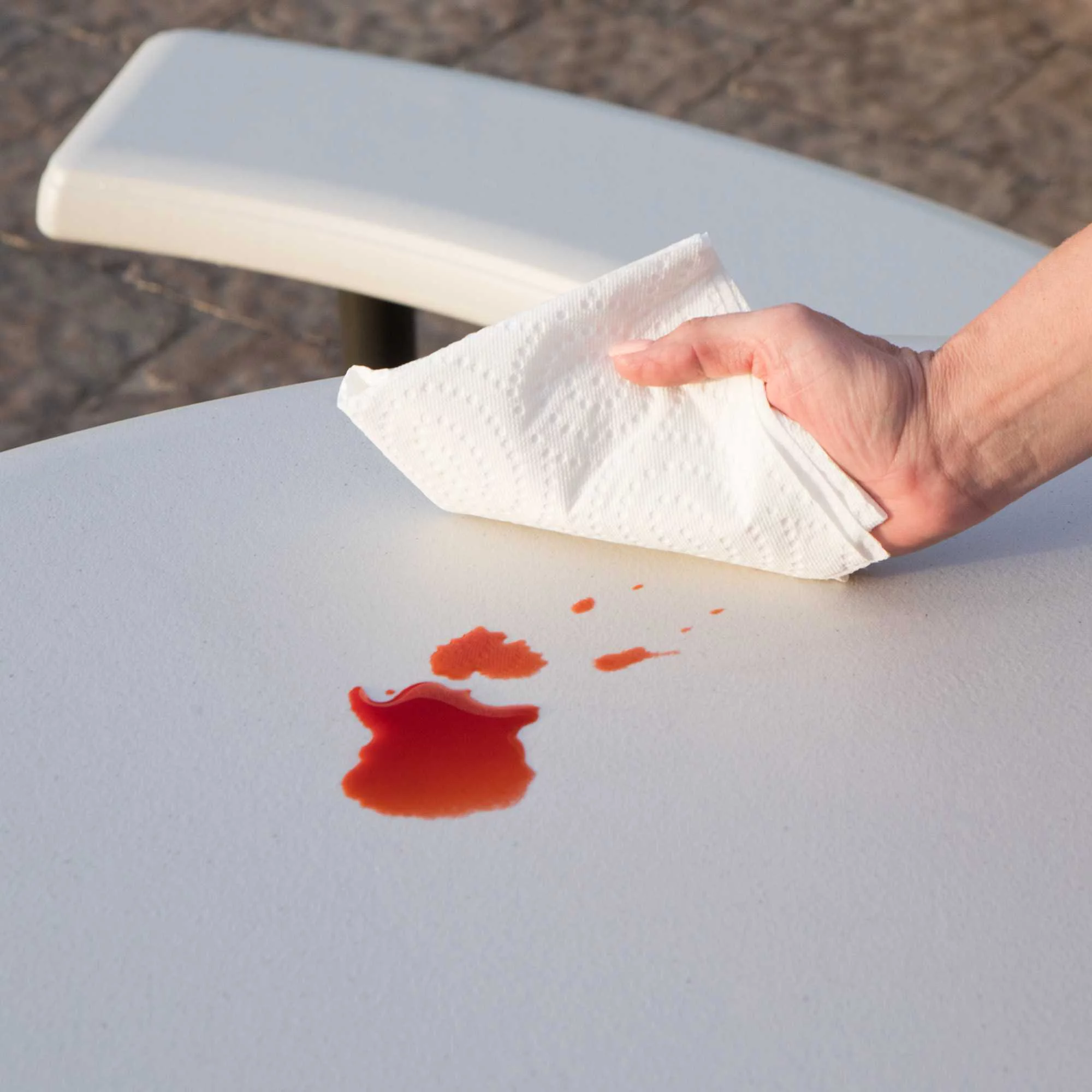 Lifetime Plastic Round Picnic Table, Almond 260205