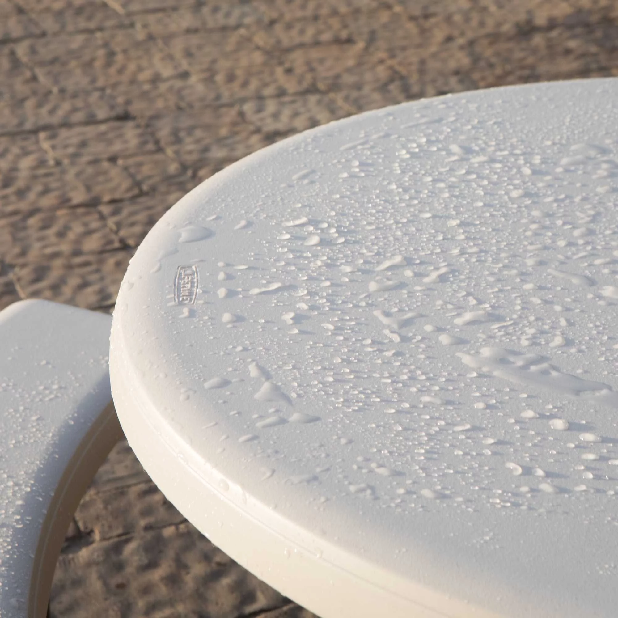 Lifetime Plastic Round Picnic Table, Almond 260205