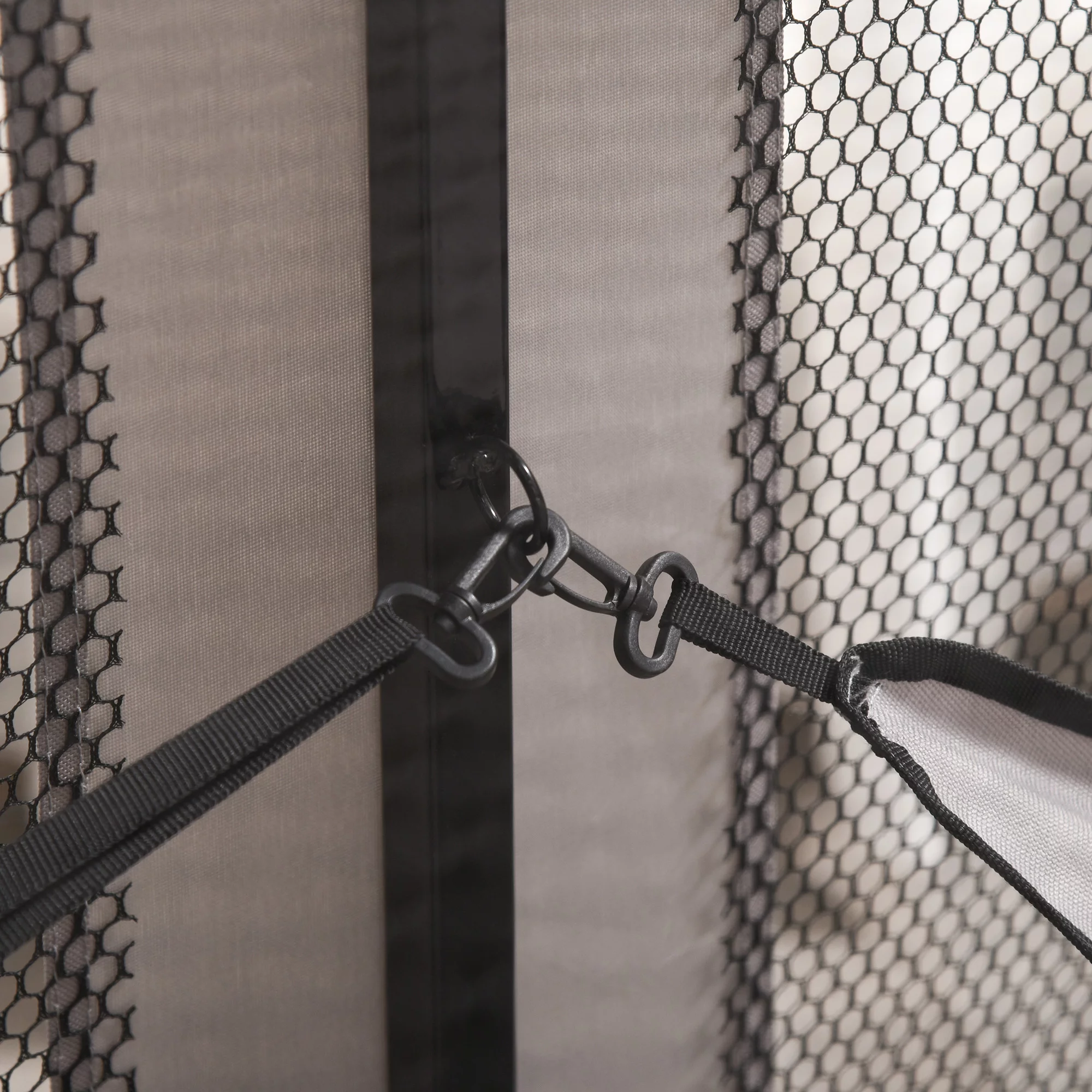 Pawhut Large Mesh Cat House, Black & Grey