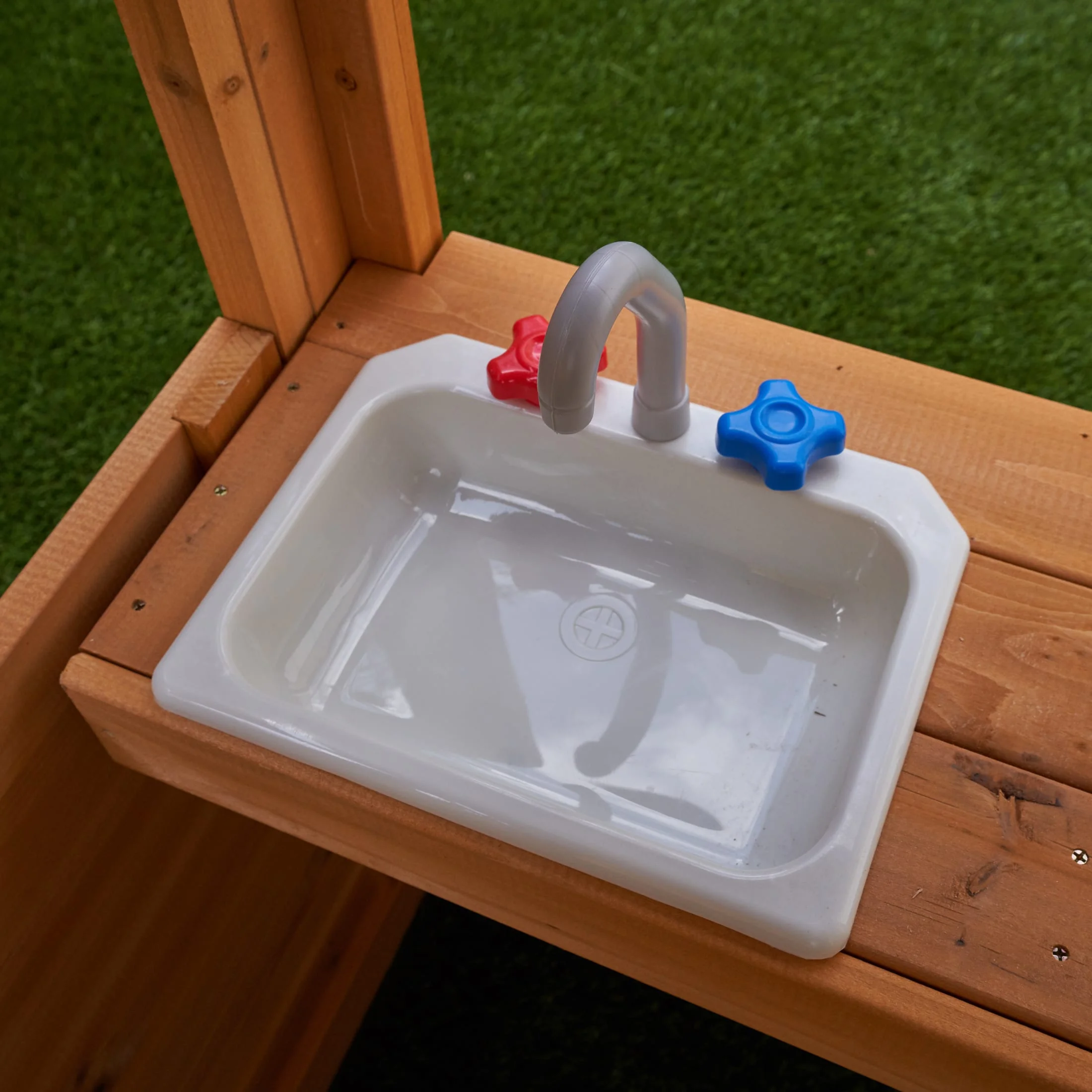 KidKraft Castlewood Wooden Swing Set / Playset with Clubhouse, Mailbox, Slide and Play Kitchen