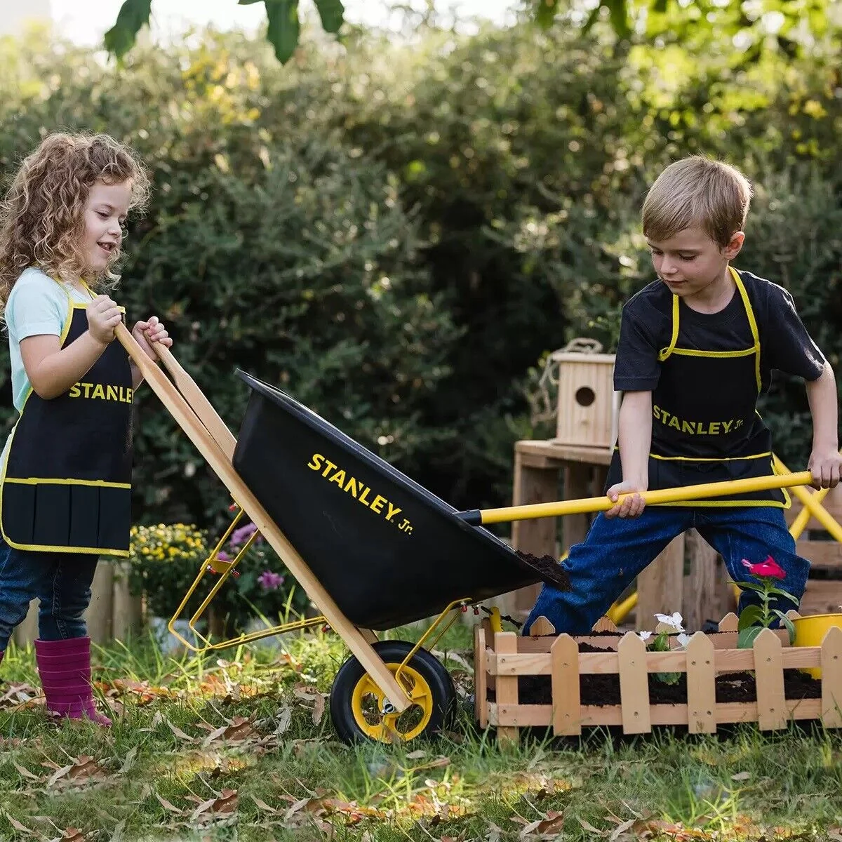 Stanley Jr Wheelbarrow & 7 Piece Garden Set