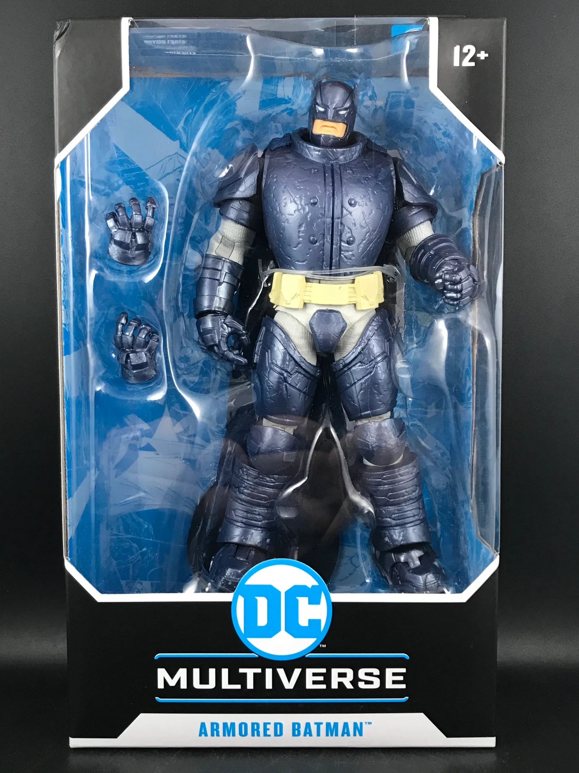 McFarlane - DC Multiverse - Batman: The Dark Knight Returns - Armored Batman (Blue Armor Variant)