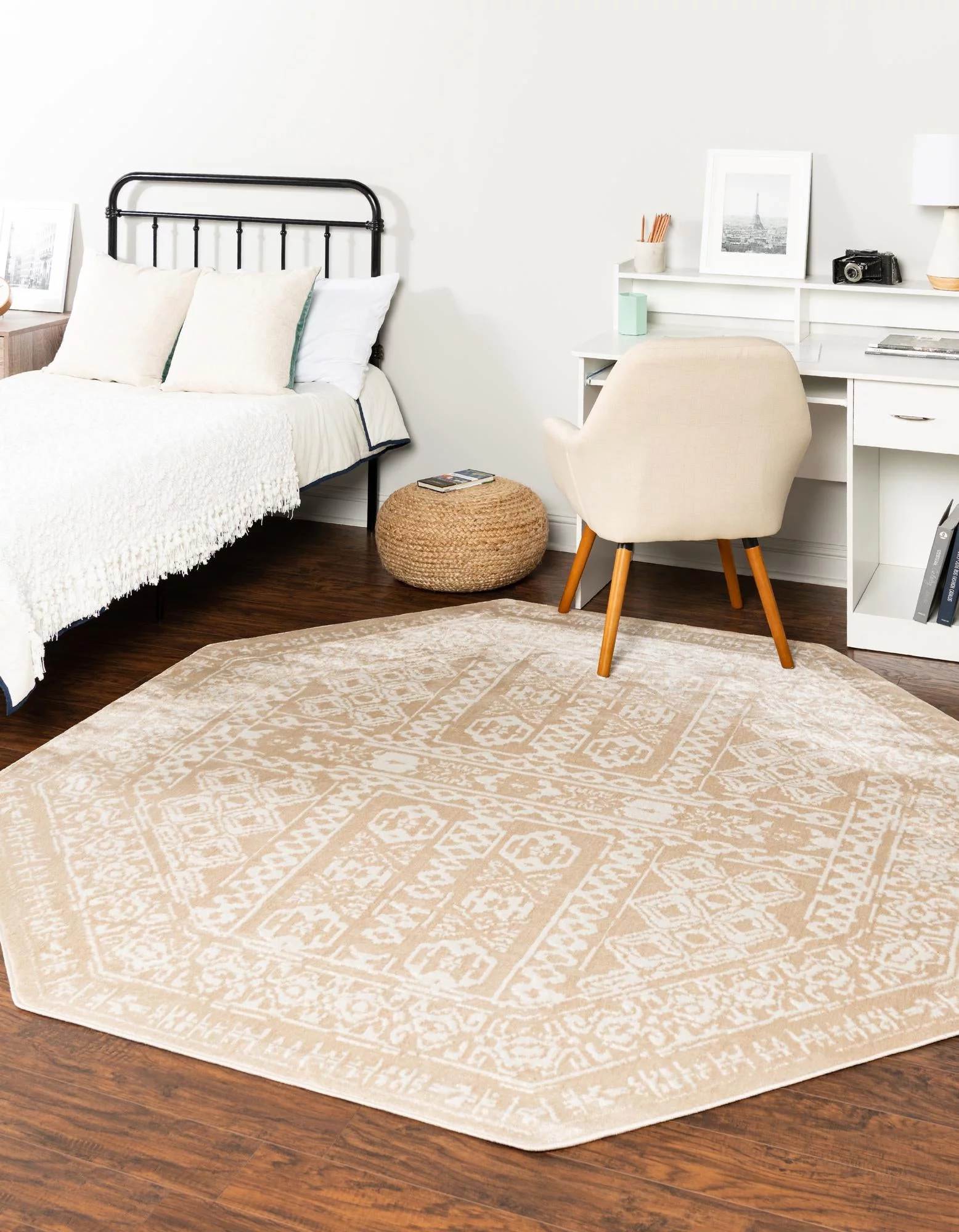 Unique Loom Magdelan Oxford Rug Beige/Ivory 7' 1