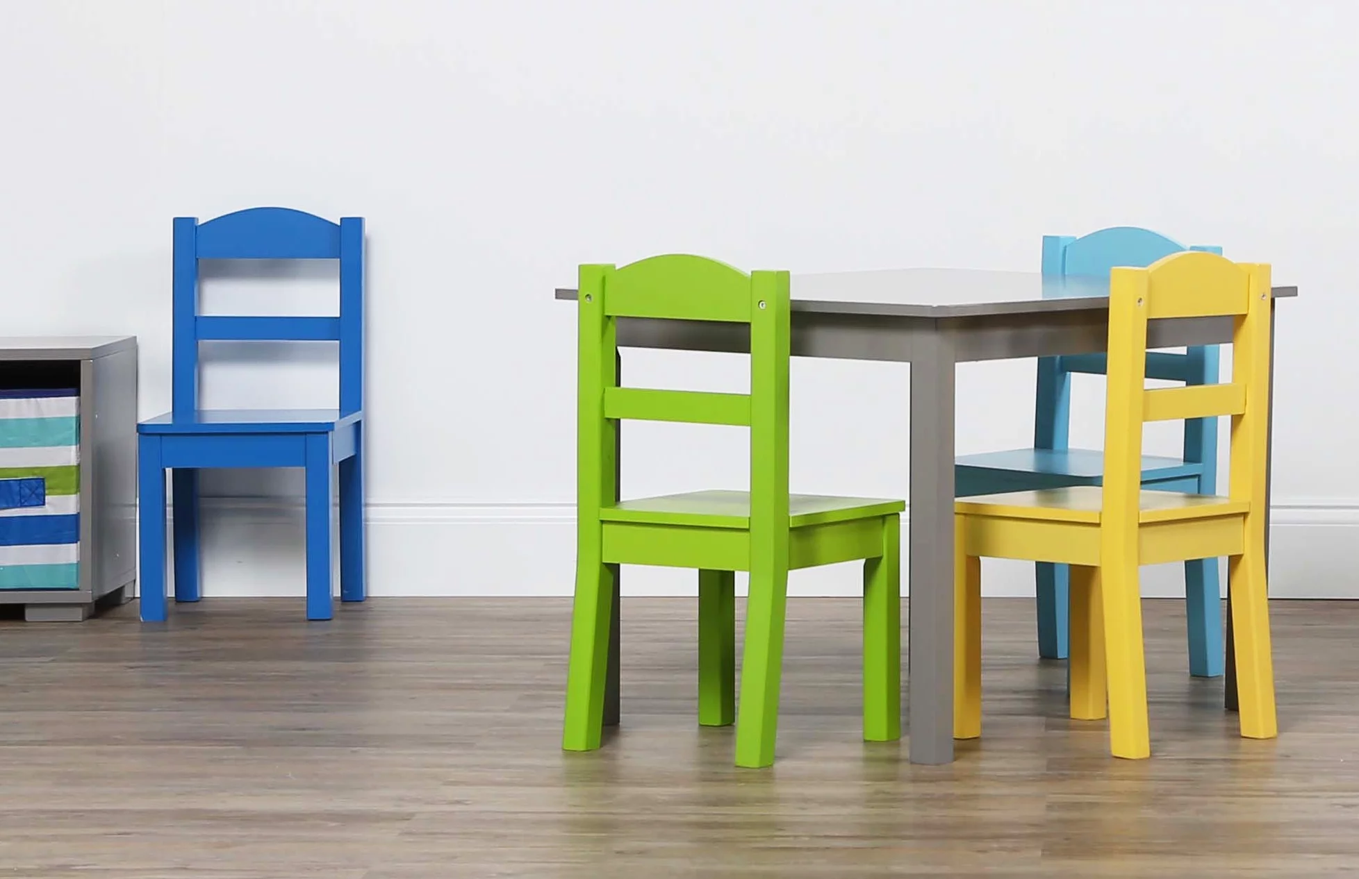 Tot Tutors Elements 5 Piece Kids Table and Chair Set