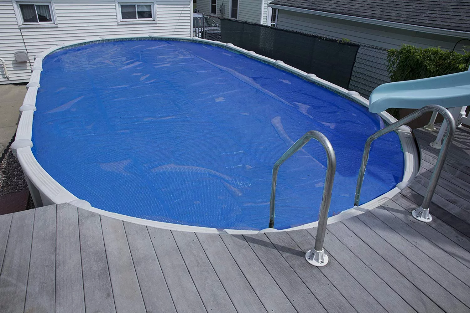 Sun2Solar Blue 18' x 45' Oval Solar Pool Cover - 800 Series