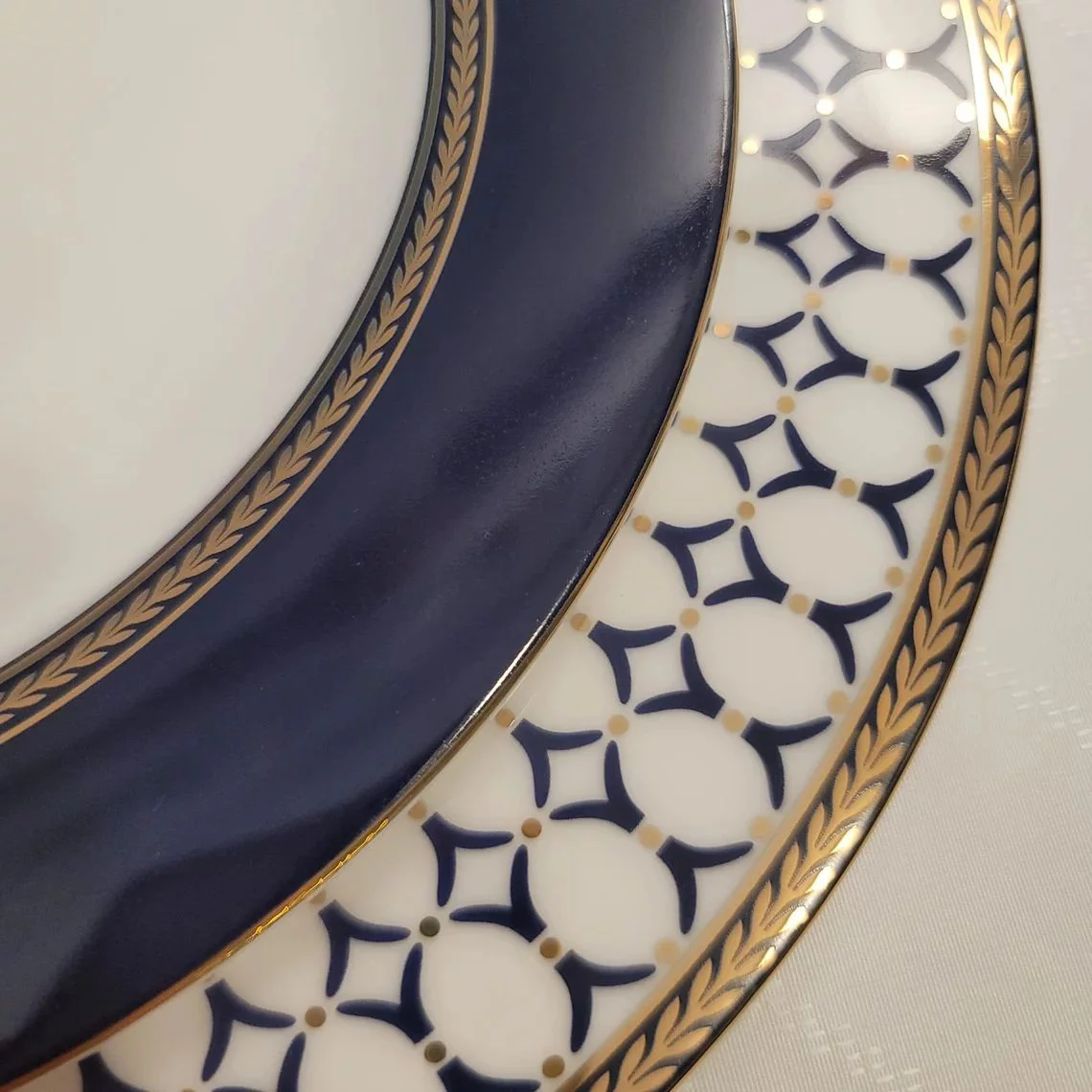 Bone China Porcelain Dinnerware Set, Elegant Dinner Set, Service for 4. Dinner Plates, Soup Plates, Flat Plates