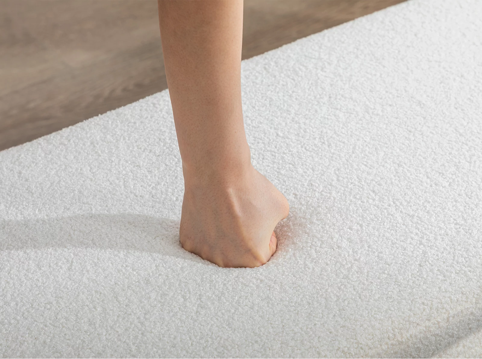 Guyou Storage Ottoman Bench, Upholstered Faux Fur Modern End of Bed Stool Entryway Bench with Safety Hinges for Bedroom Living Room Hallway, White