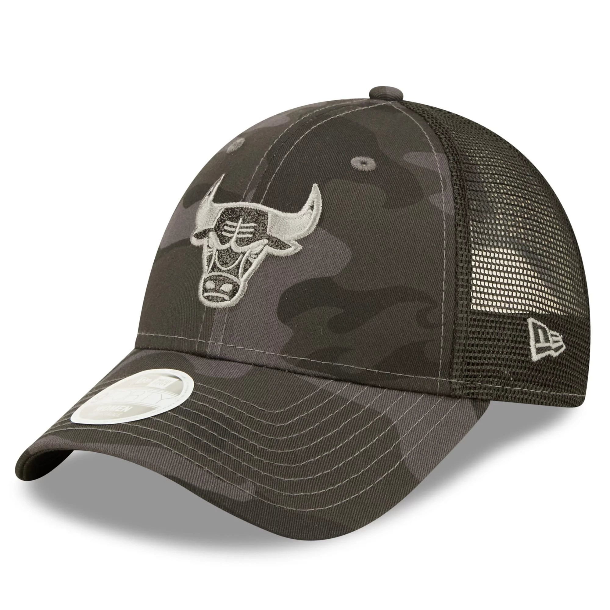 Women's New Era  Charcoal Chicago Bulls Camo Glam 9FORTY Trucker Snapback Hat - OSFA