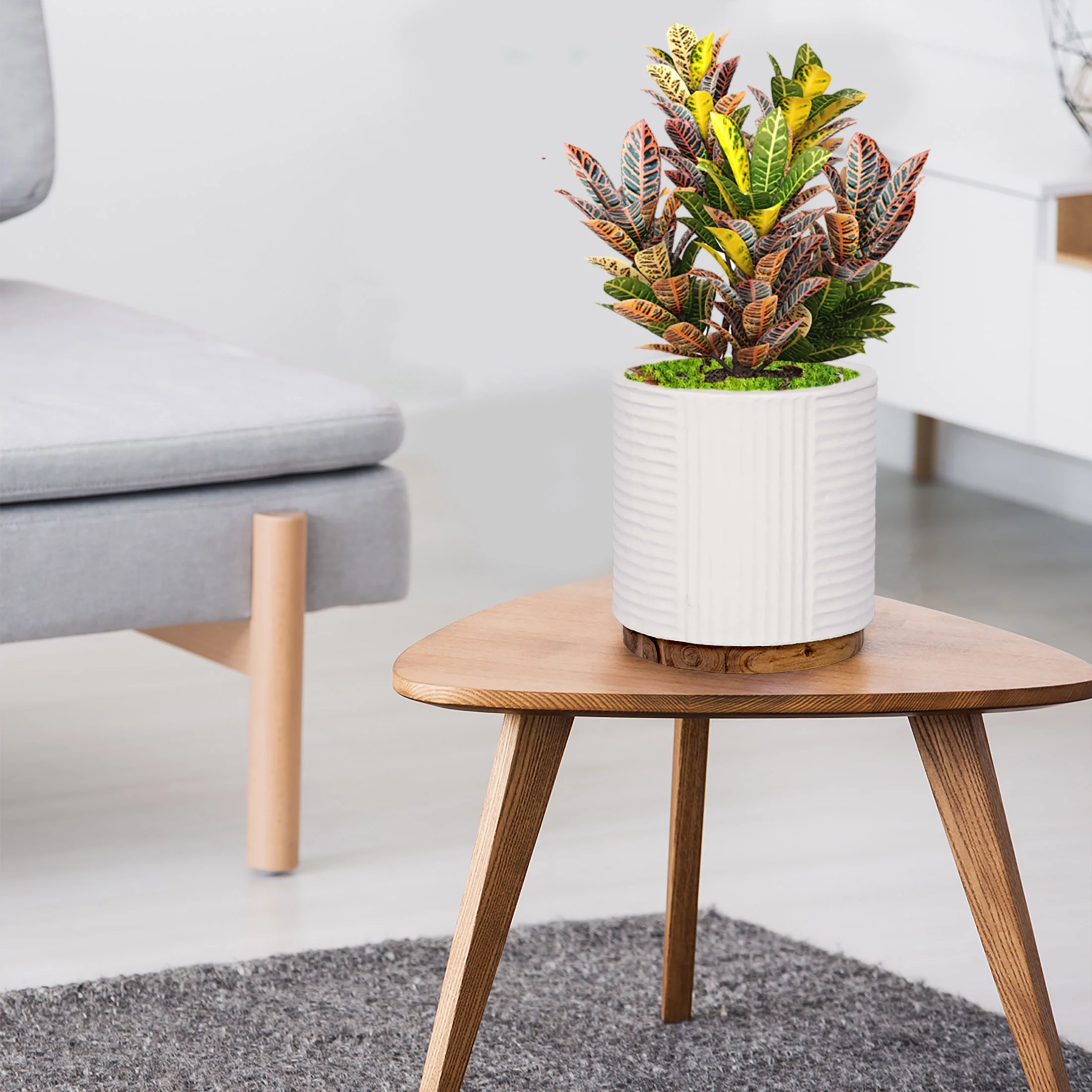 Better Homes & Gardens 9 Round Ribbed Pot on Wood Base, White