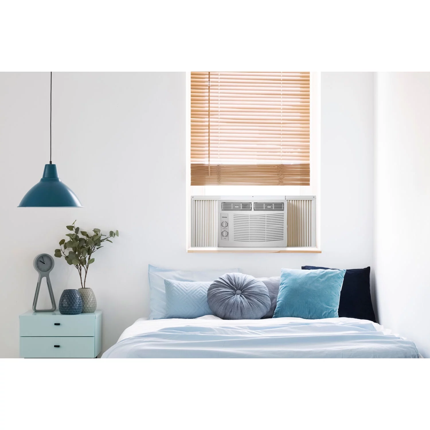 Amana 5,000 BTU 115-Volt Window-Mounted Air Conditione 150 Sq.ft., Washable Filter, AMAP050DW