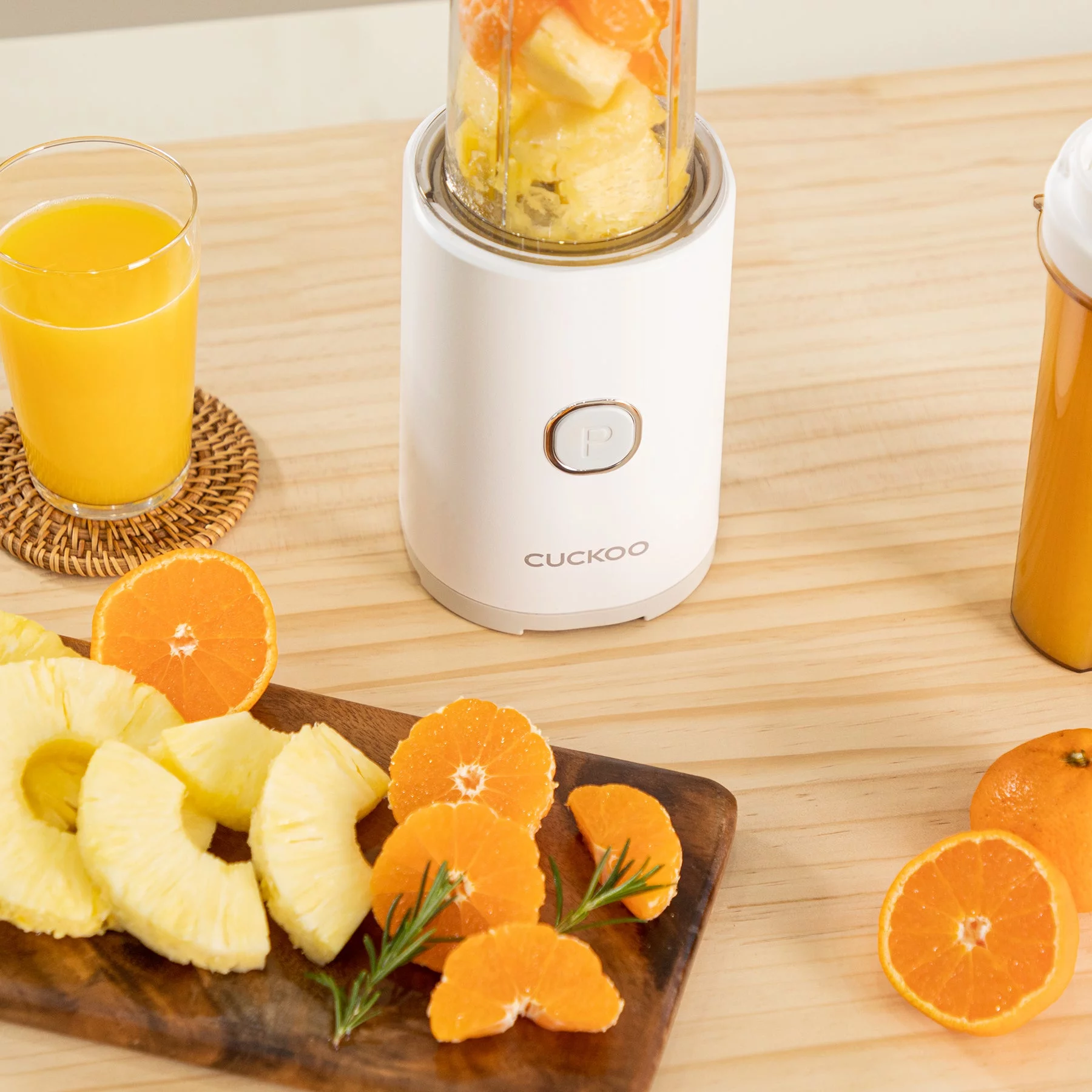 Cuckoo CFM-D60W Personal Blender with 3 Extra Cups, Made in Korea, White