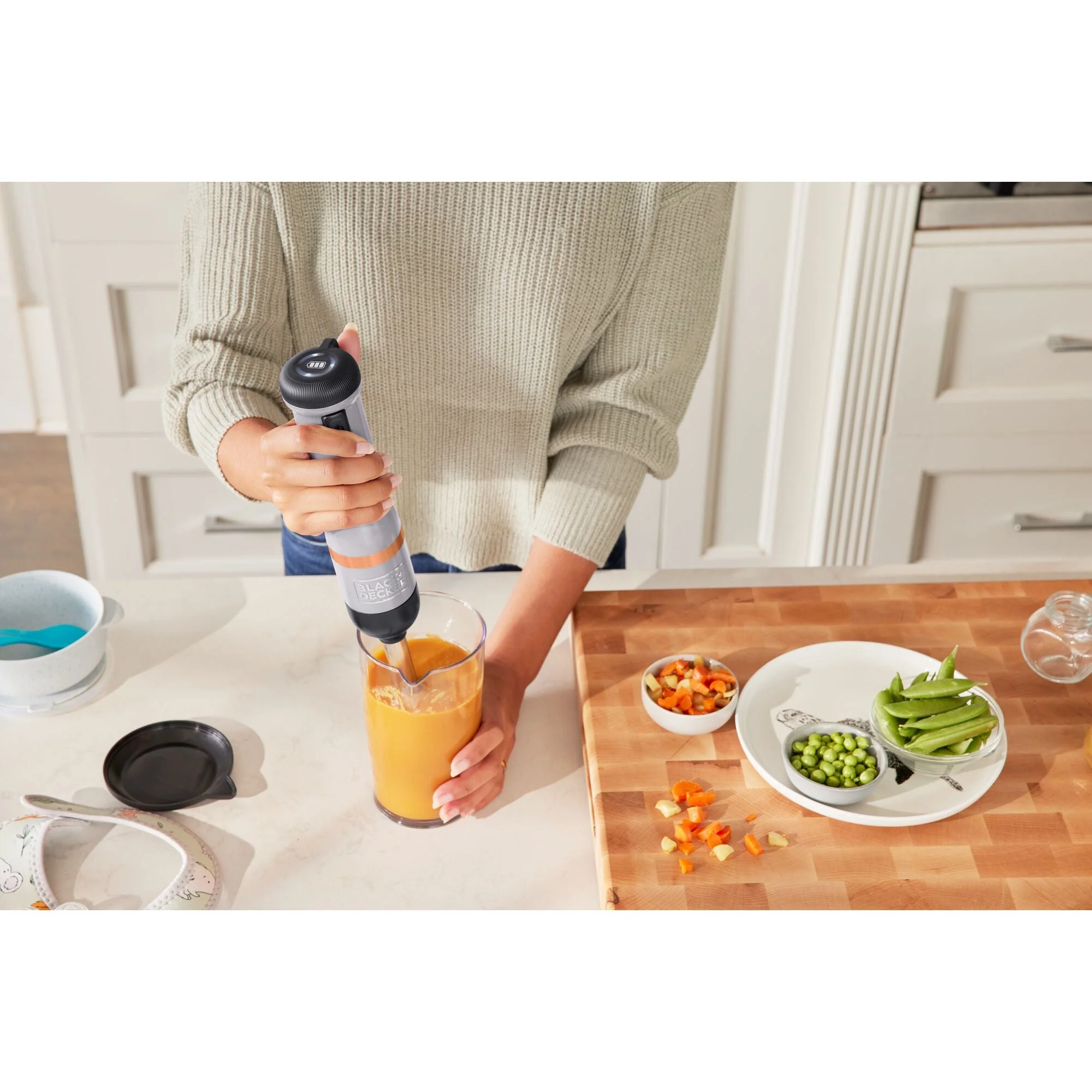 BLACK+DECKER Kitchen Wand Blender Kit, Grey (BCKM1011K01)