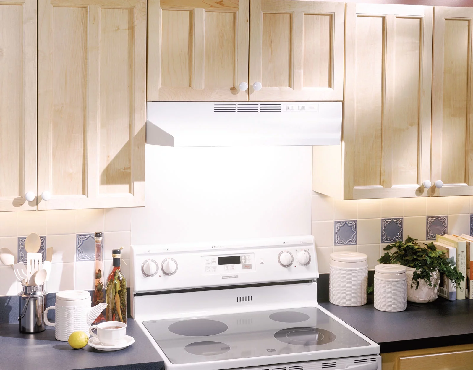 Broan 4124 24' Wide Steel Non Ducted Under Cabinet Range Hood - Stainless Finish