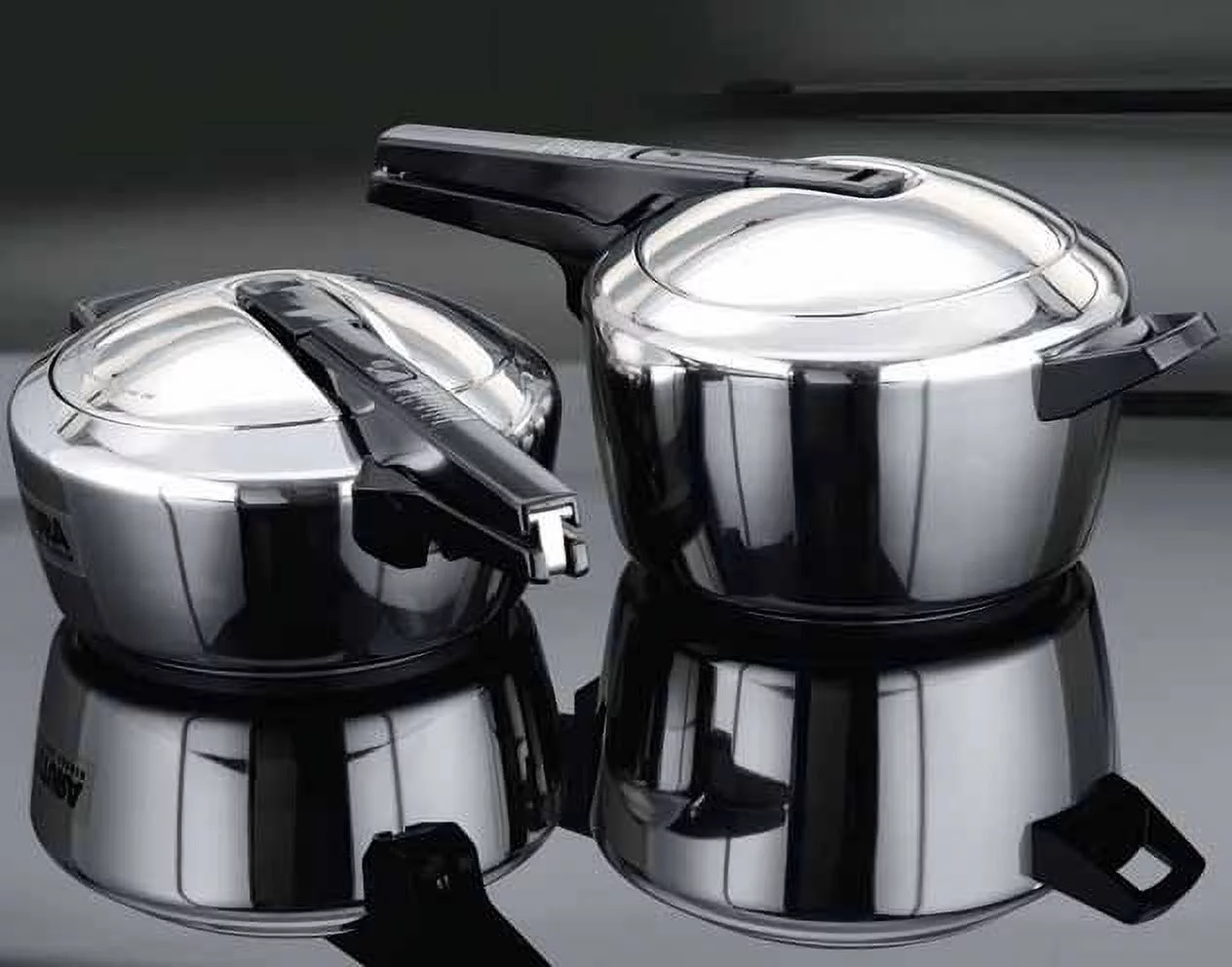 Hawkins F55 Futura Stainless Steel Pressure Cooker - 4 Litres