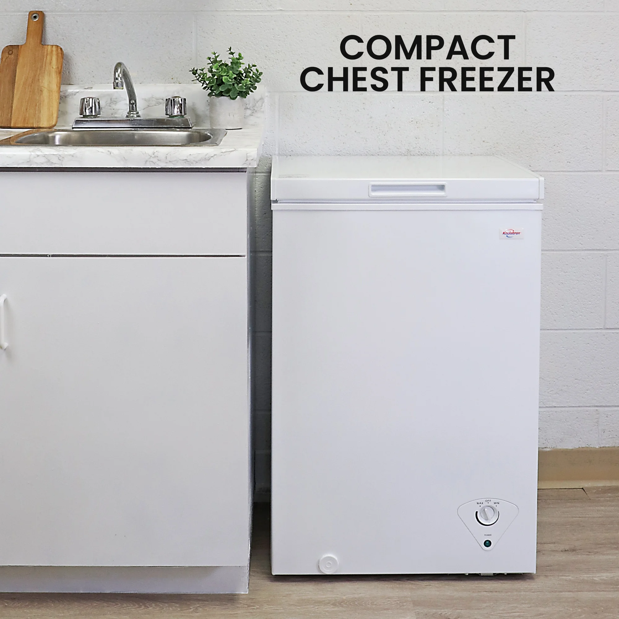 Koolatron Chest Freezer, 3.5 cu ft, Compact Freezer, 99 Litre, White, Manual Defrost