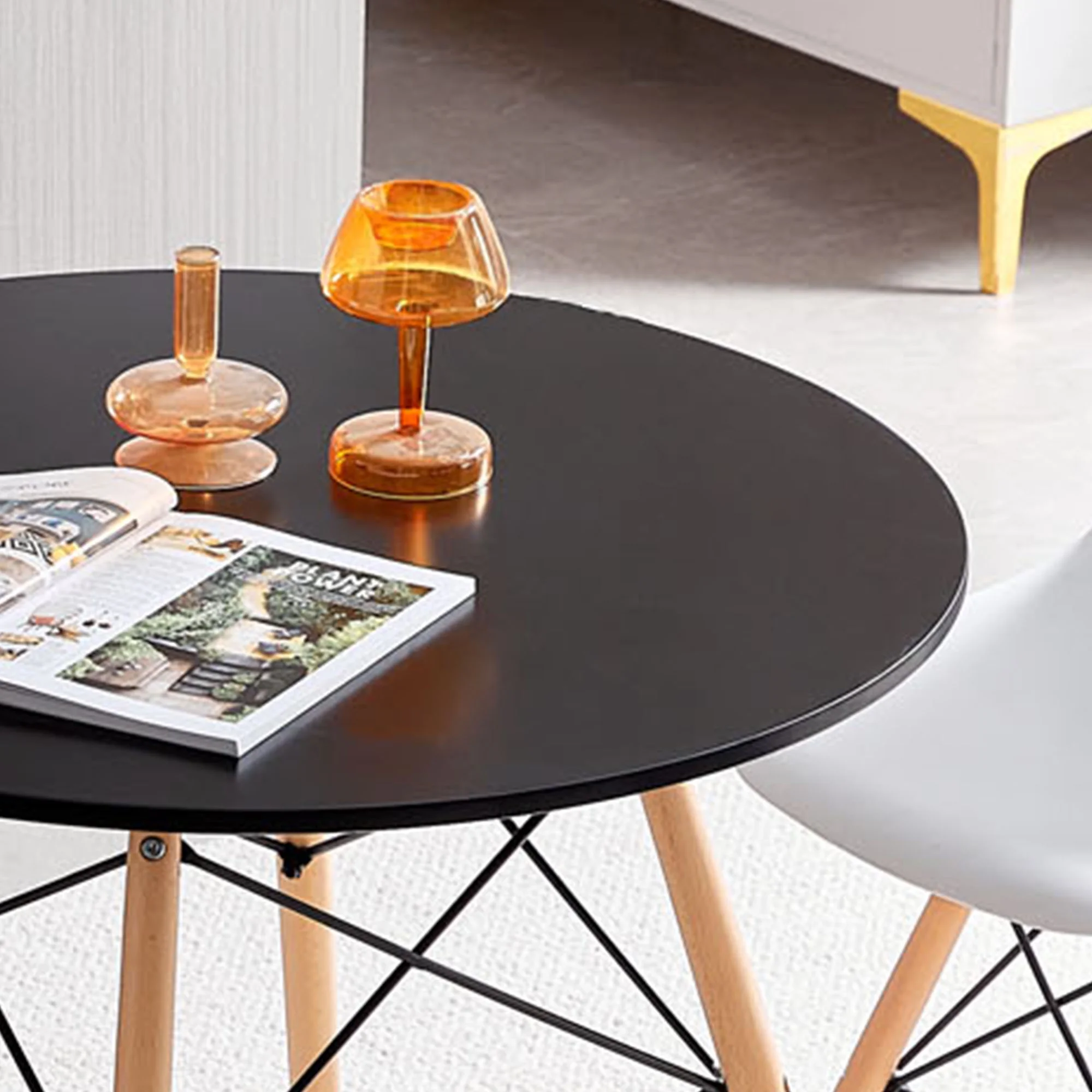 31.5' Round Dining Table for 2 to 4 People, Black