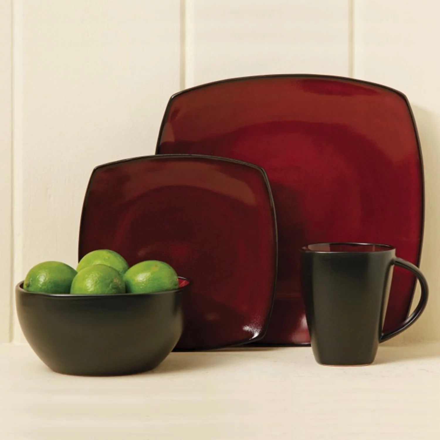 Gibson Elite Soho Lounge 16 Piece Plates, Bowls, & Mugs Dinnerware Set, Burgundy