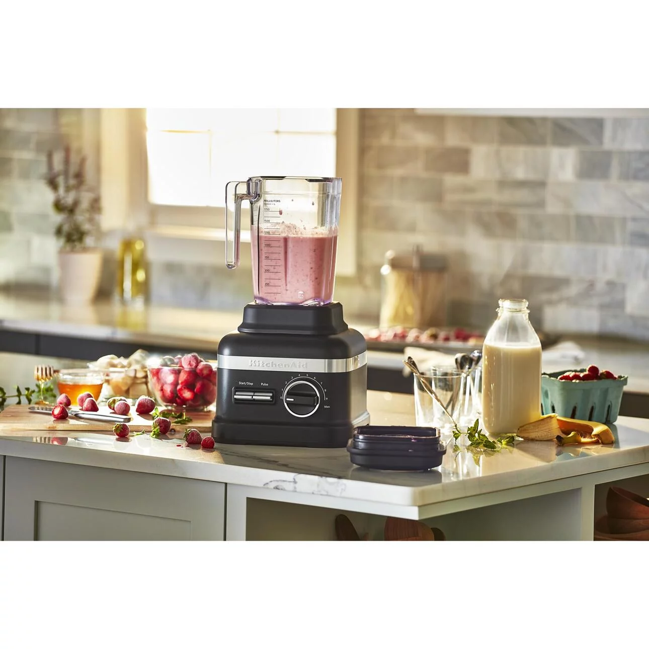 KitchenAid High Performance Series Blender, Black Matte, KSB6060