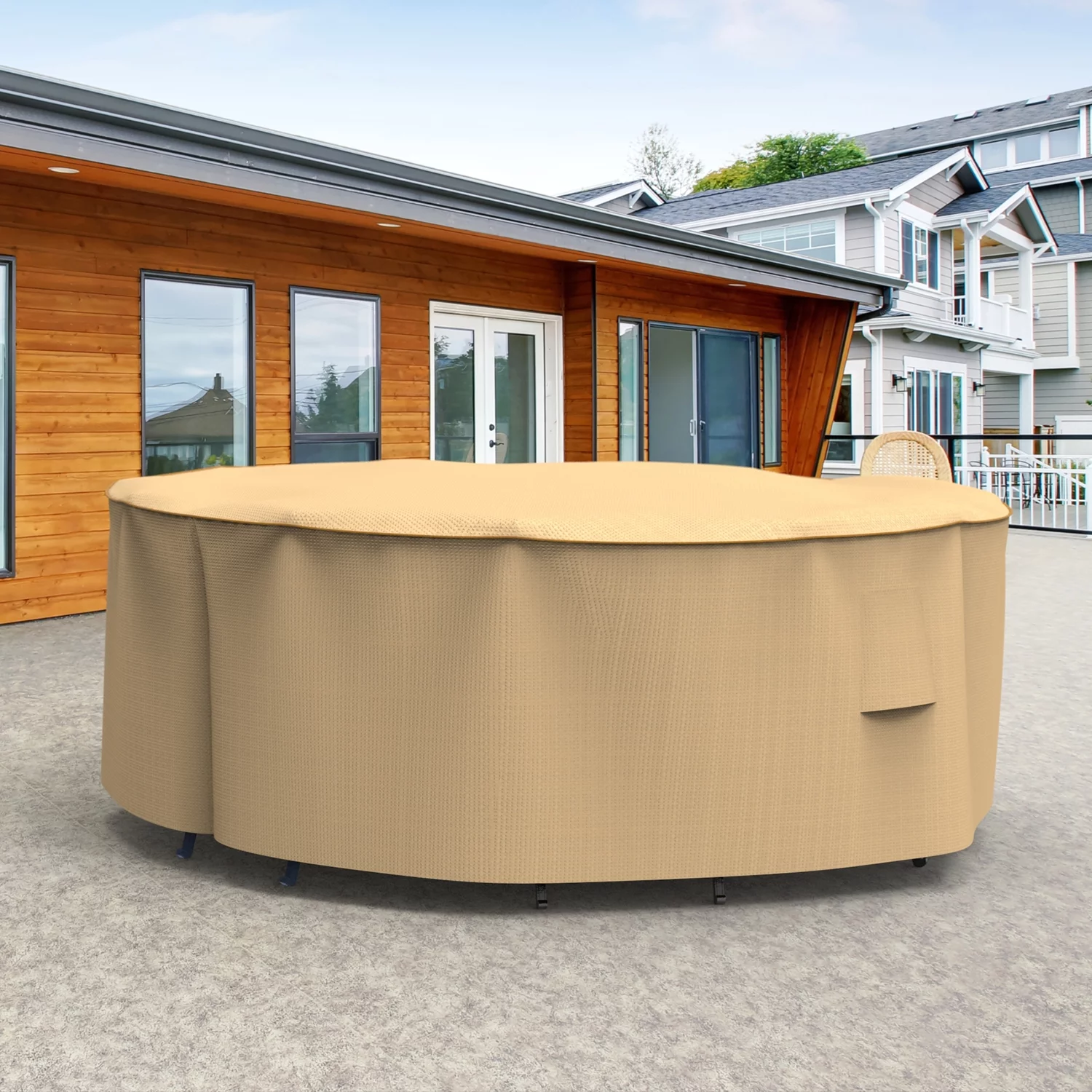 Budge S Tan Patio Round Table/Chairs Cover, StormBlock? Savanna