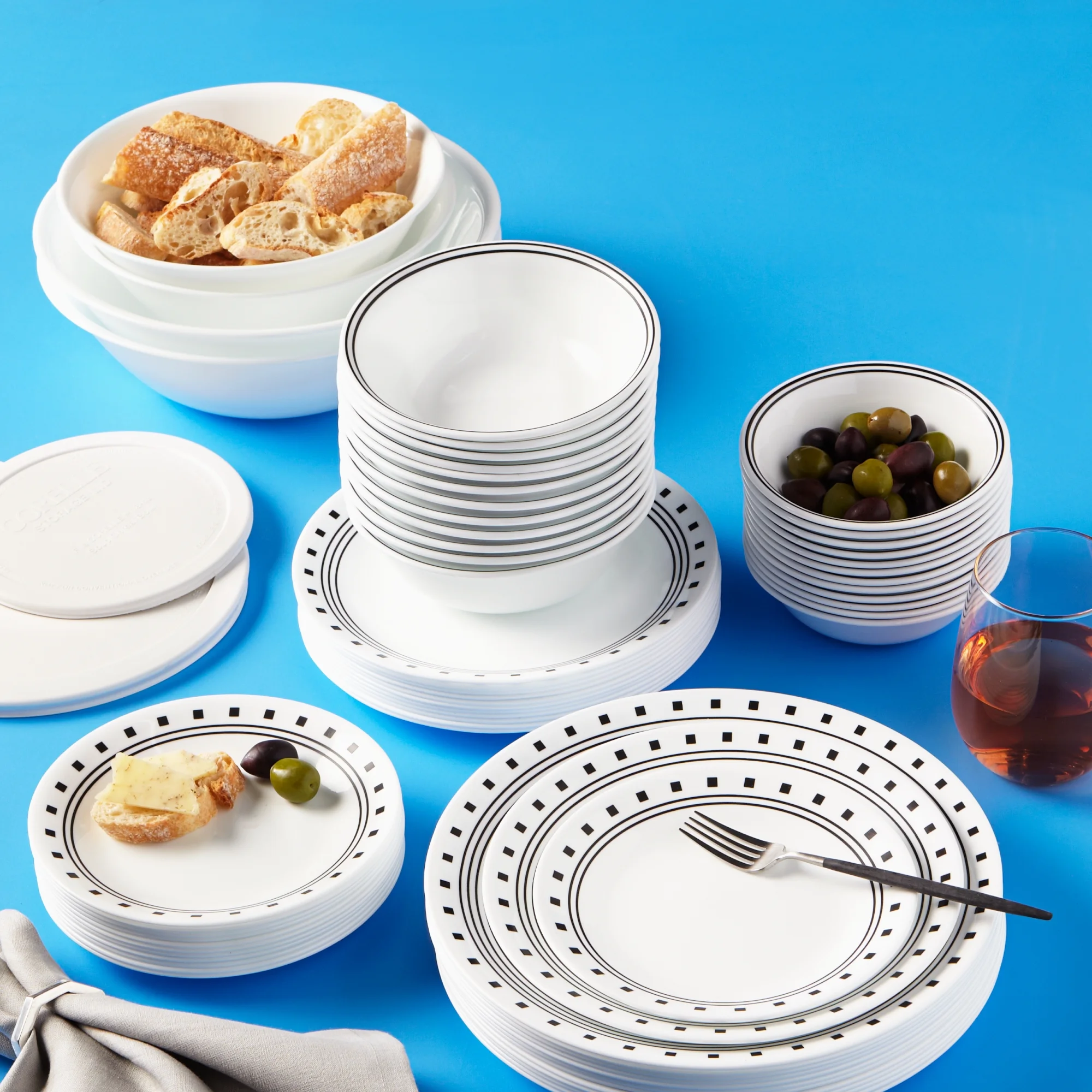 Corelle City Block 18-piece Dinnerware Set, Service for 6