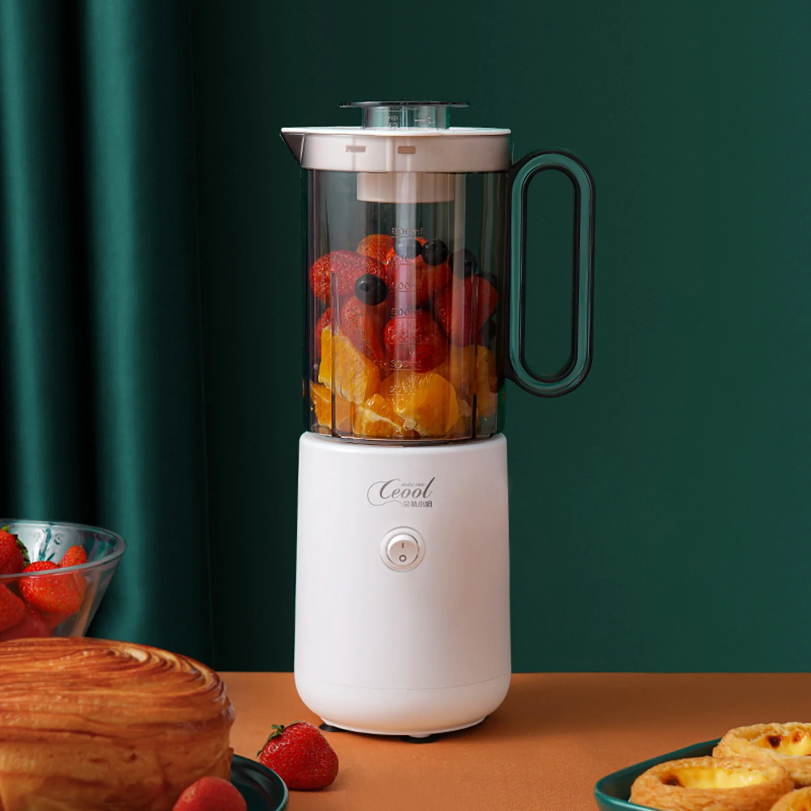 2024 Portable Blender Juicing Cup Home Multifunctional Electric Juicing Cup Automatic Fruit Vegetable Juicer CN Plug
