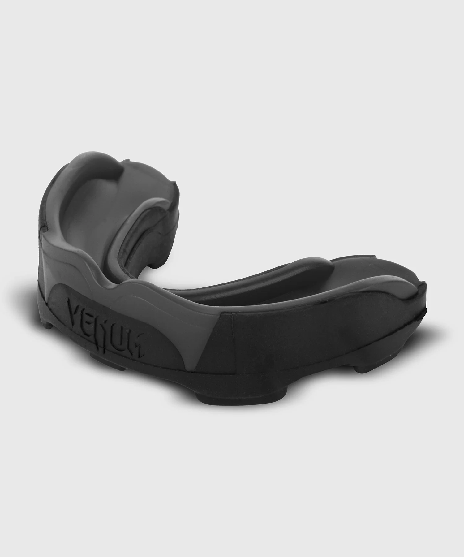 Venum Predator Mouthguard - Black/Black
